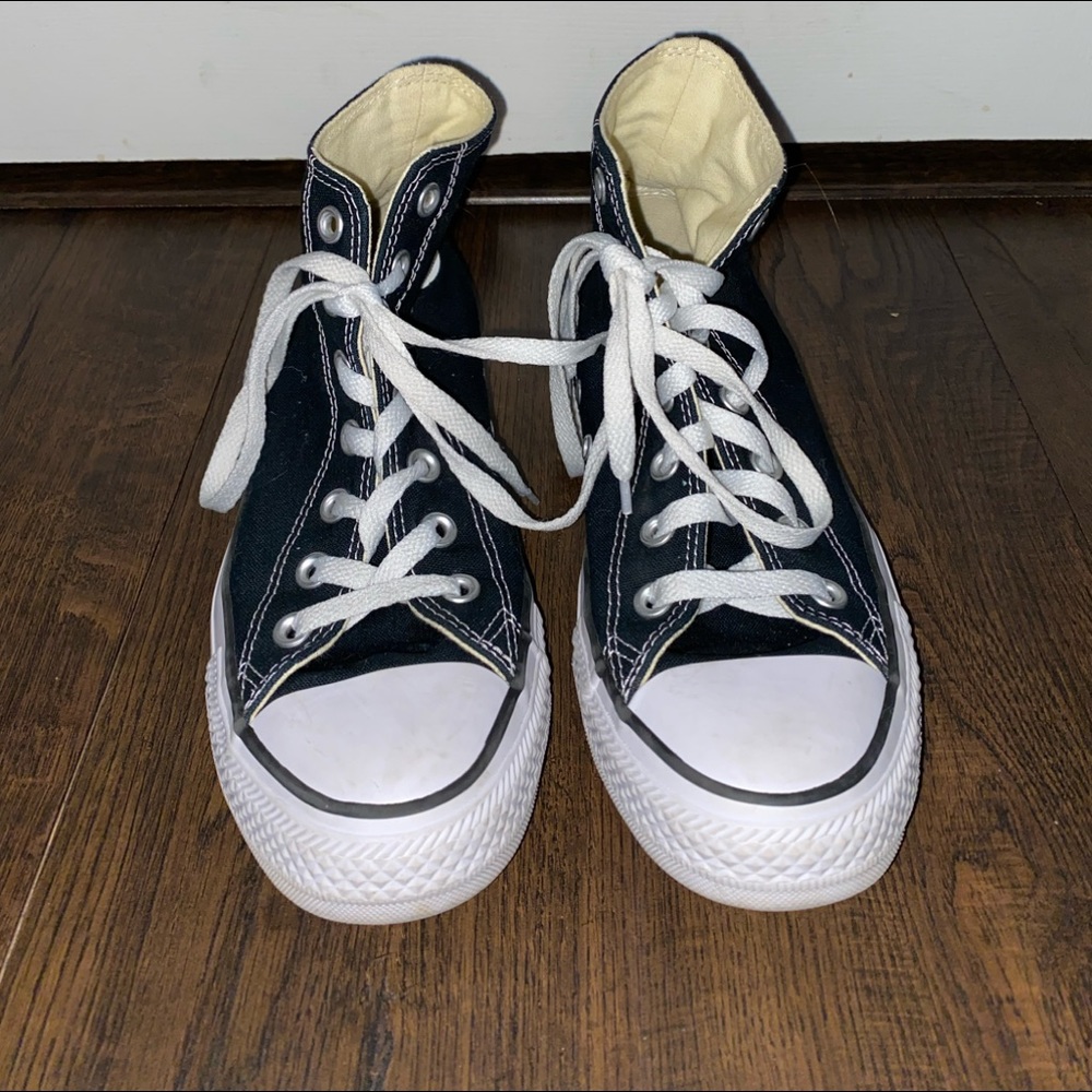 black converse